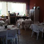 Pollina 4*