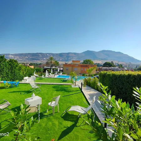 Bed & Breakfast Pollina 3*